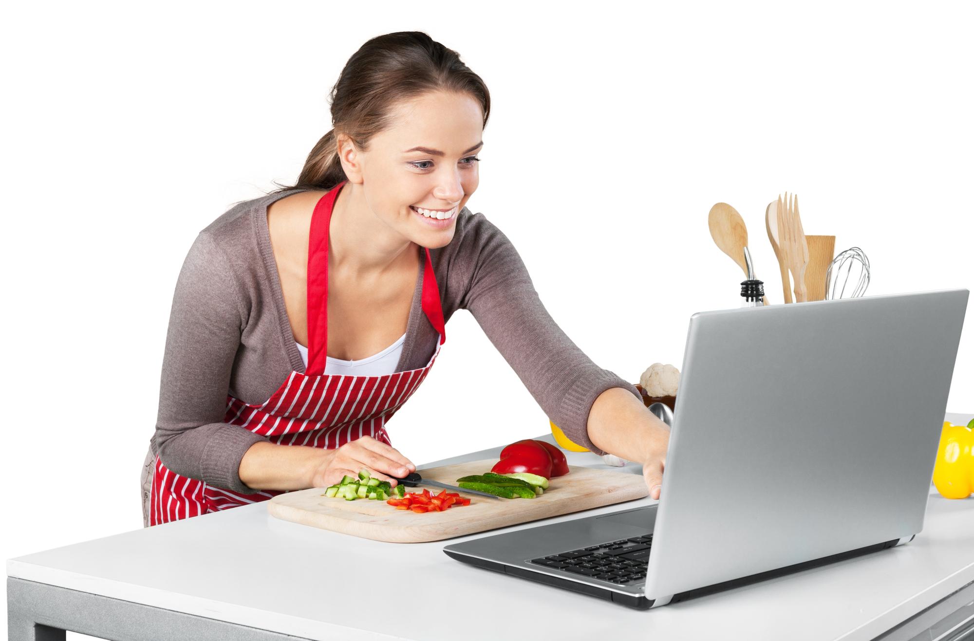 Dettaglio lezione in cucina con PC